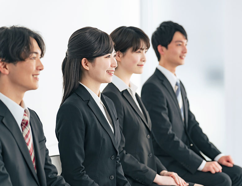 新卒採用