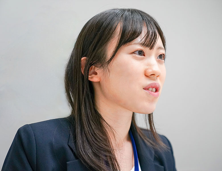 総務部総務課　K.M.