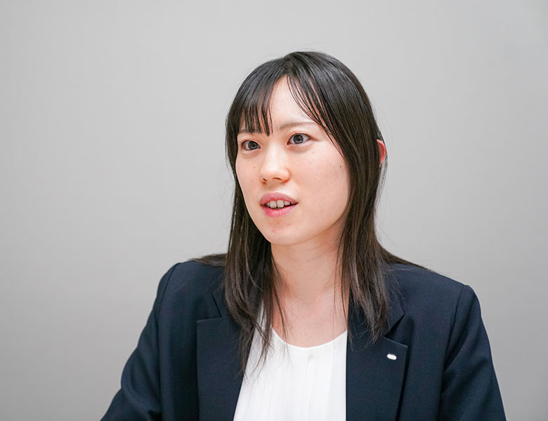 総務部総務課　K.M.