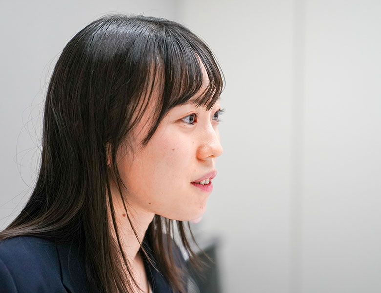 総務部総務課　K.M.