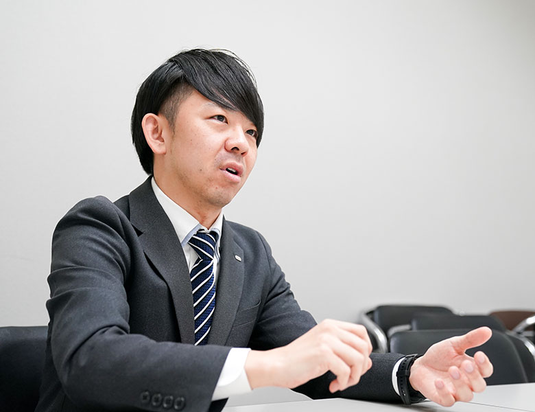 営業部 営業第二課　E.T.